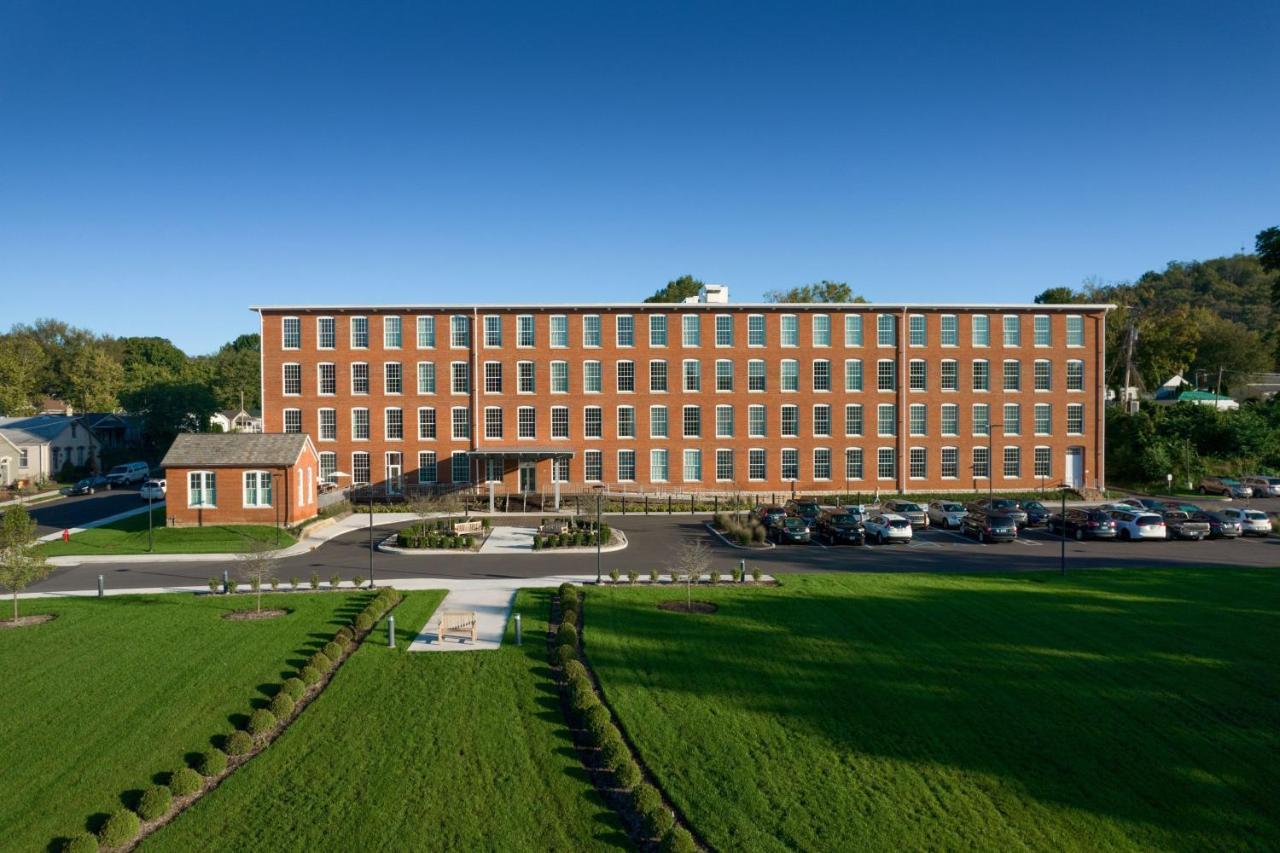 Fairfield Inn & Suites Madison Historic Eagle Cotton Mill Екстериор снимка