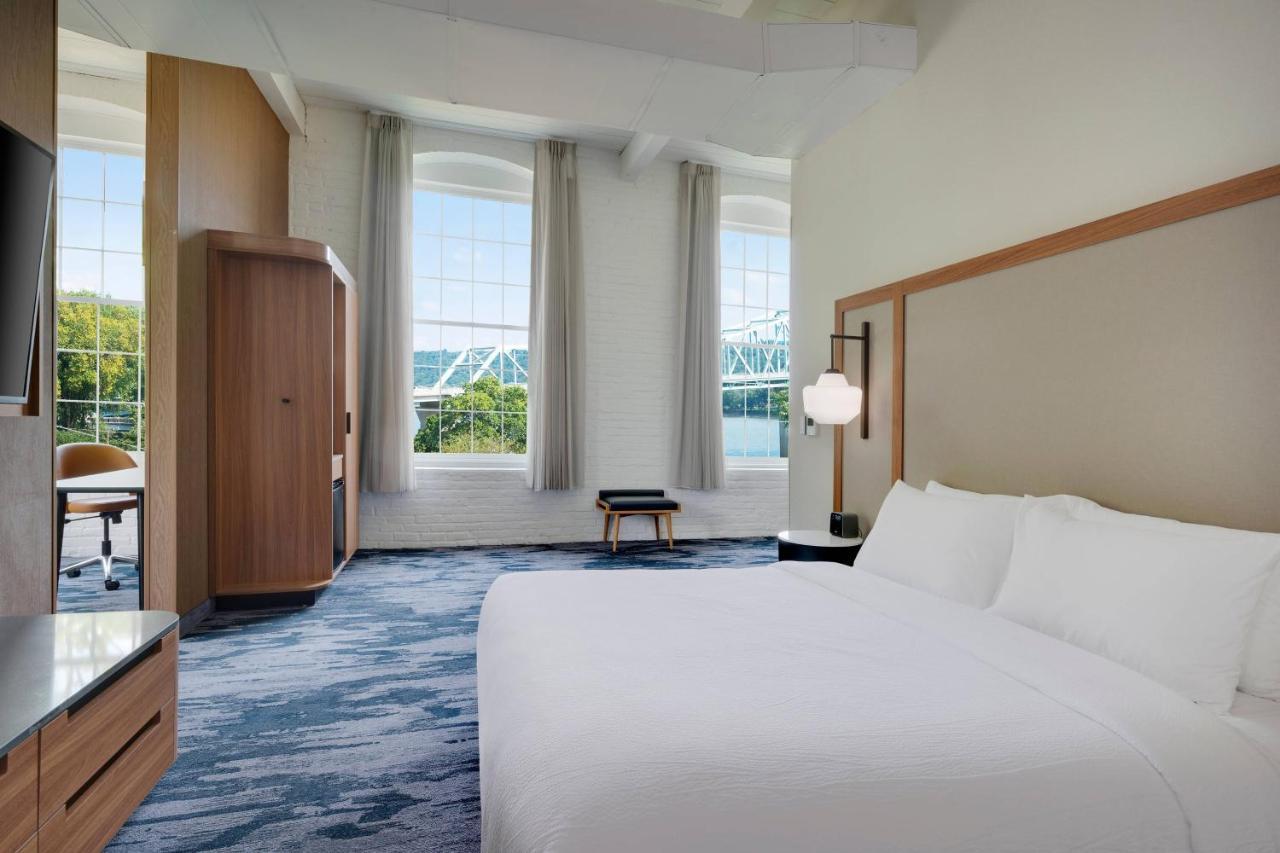 Fairfield Inn & Suites Madison Historic Eagle Cotton Mill Екстериор снимка